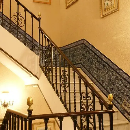 Gogh Apartment